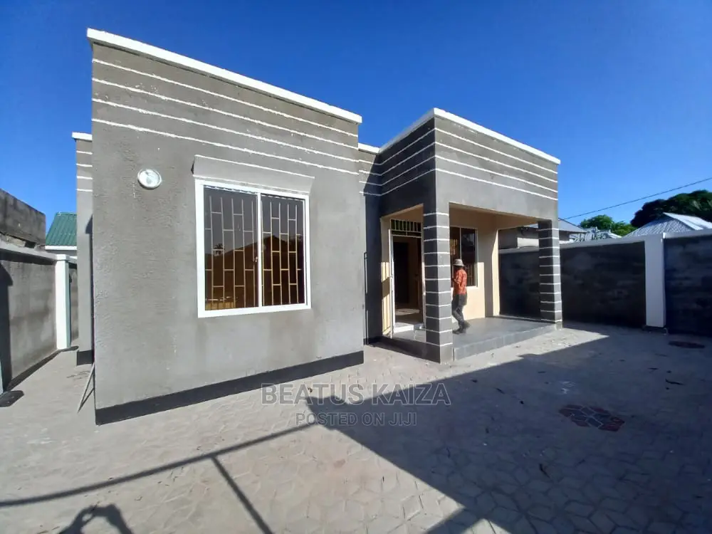 3bdrm House in Kigamboni Kibugumo for sale