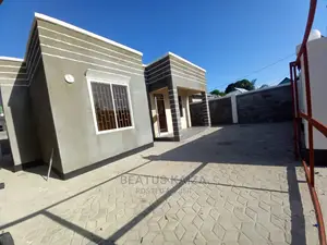 3bdrm House in Kigamboni Kibugumo for sale