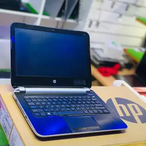 Laptop HP Pavilion X2 210 4GB Intel Core I3 HDD 320GB