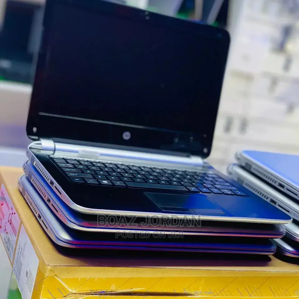 Laptop HP Pavilion X2 210 4GB Intel Core I3 HDD 320GB