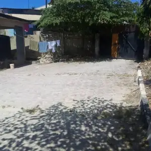 10bdrm Apartment in Graphite, Mbezi for Sale