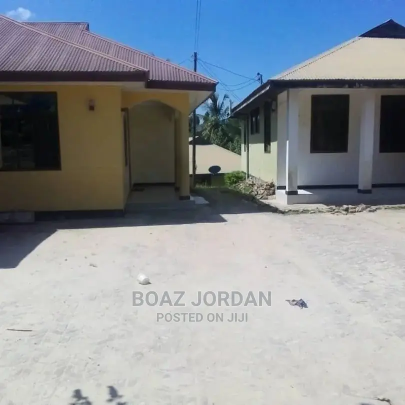 10bdrm Apartment in Graphite, Mbezi for Sale