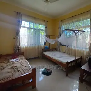 3bdrm House in Kigamboni Kibugumo for sale