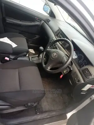 Toyota Corolla RunX 2004 Silver