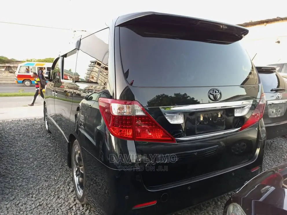 Toyota Alphard 2009 Black