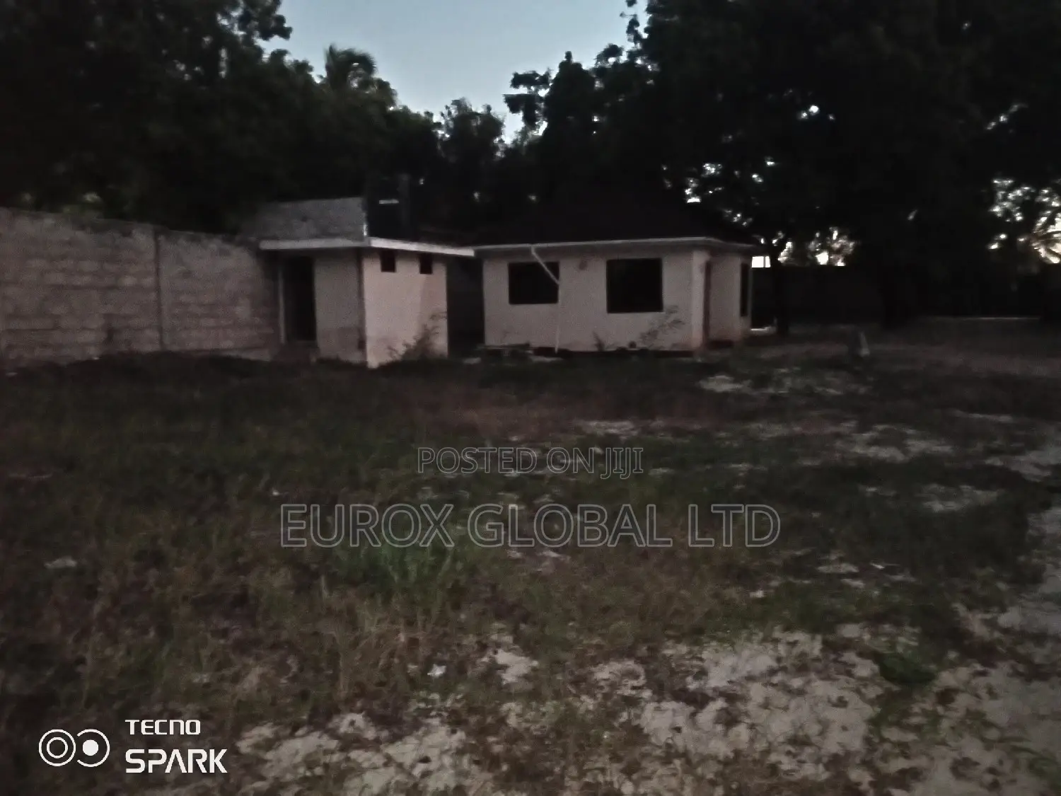 Prime Beachfront Plot for Sale – Kigamboni