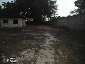 Prime Beachfront Plot for Sale – Kigamboni