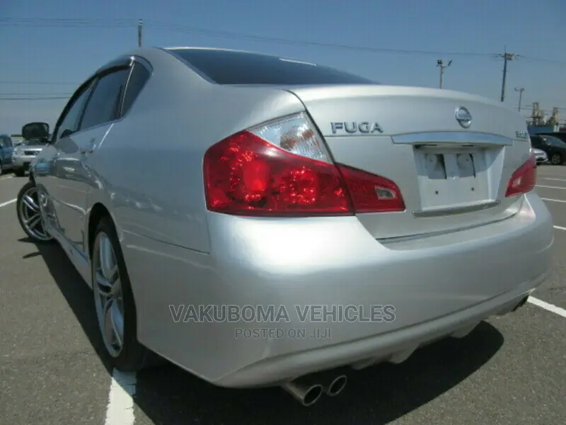 Nissan Fuga 2008 Silver