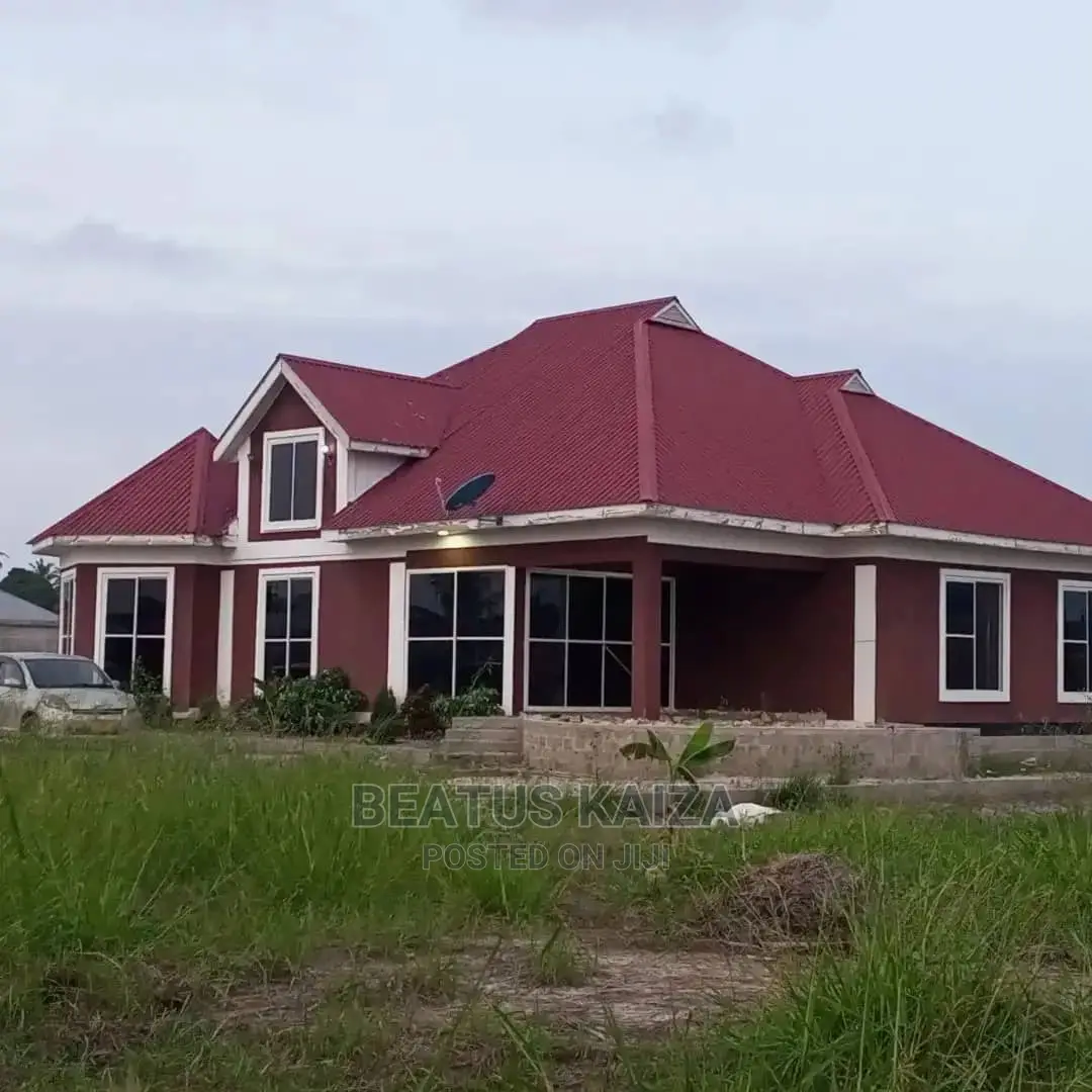 4bdrm Bungalow in Kigamboni Mjimwema for sale