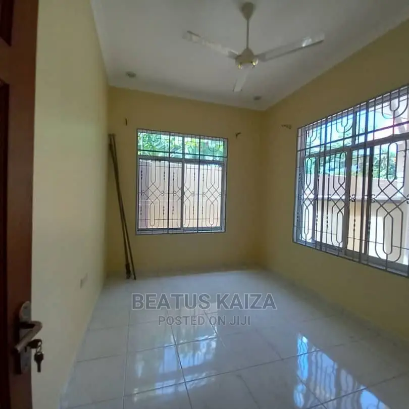 4bdrm Bungalow in Kigamboni Mjimwema for sale
