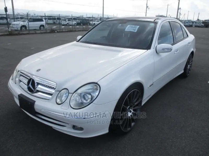 Mercedes-Benz E350 2005 Pearl