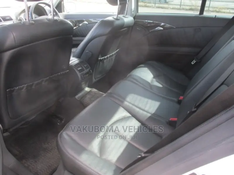 Mercedes-Benz E350 2005 Pearl