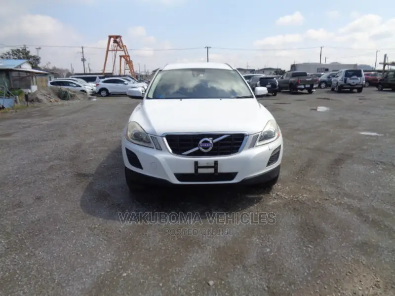 Volvo XC60 2011 Pearl
