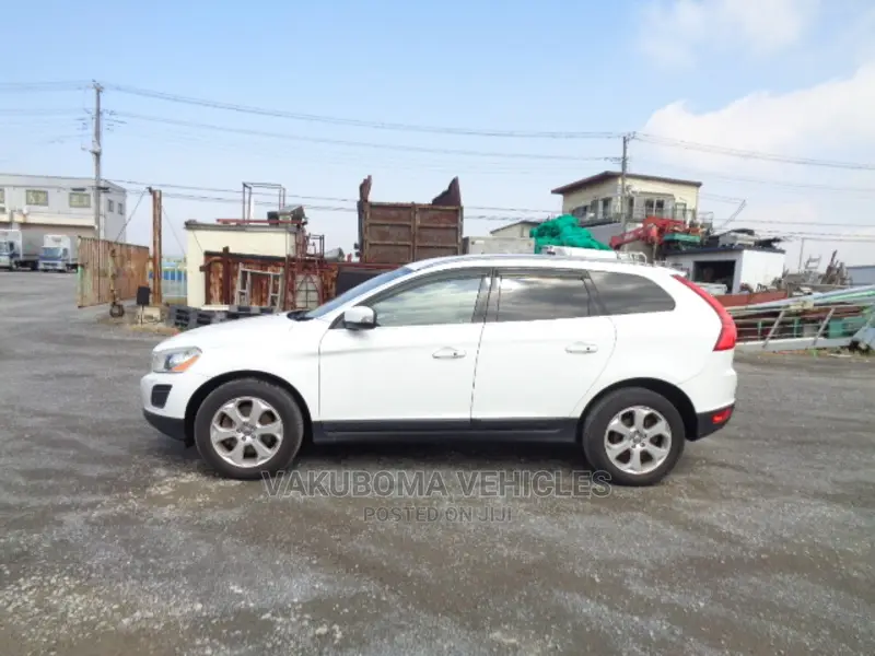 Volvo XC60 2011 Pearl