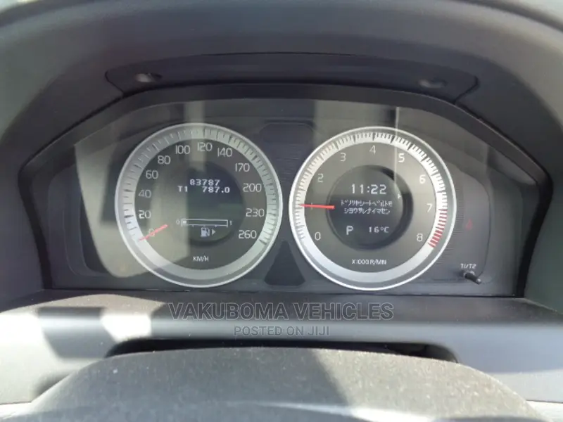 Volvo XC60 2011 Pearl