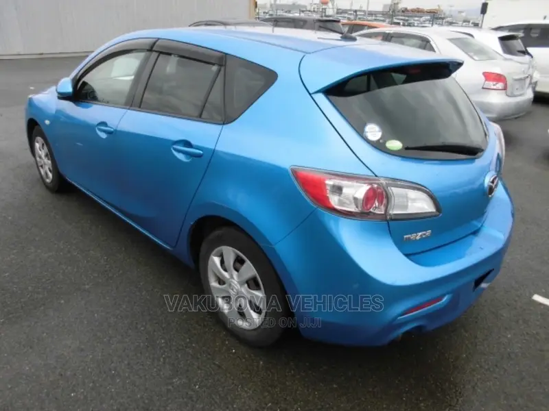 Mazda Axela 2011 Blue