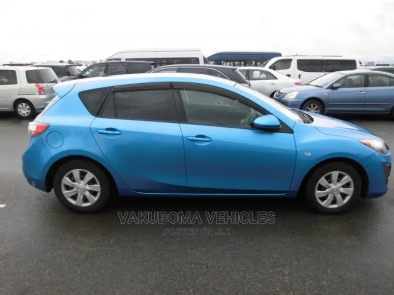 Mazda Axela 2011 Blue
