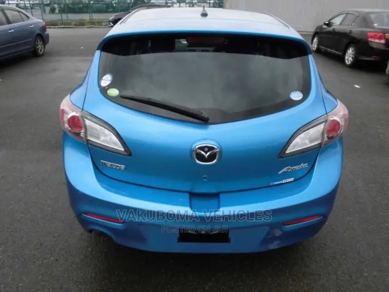 Mazda Axela 2011 Blue