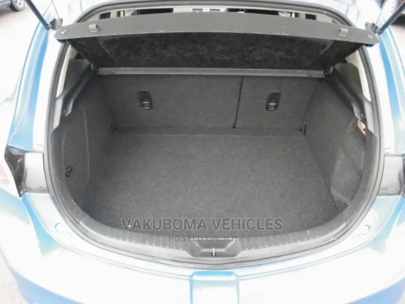 Mazda Axela 2011 Blue