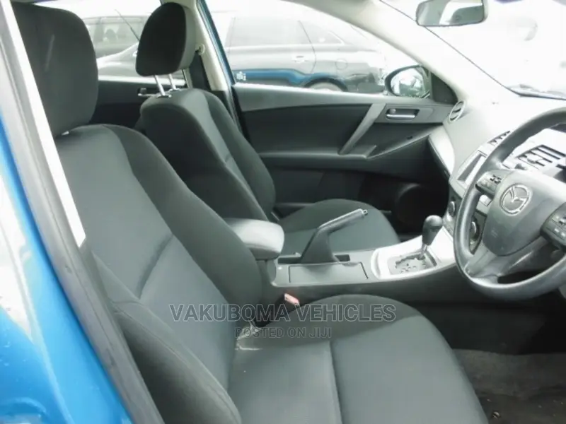 Mazda Axela 2011 Blue