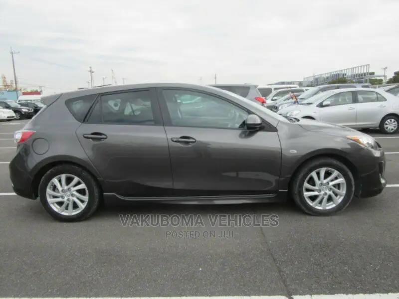 Mazda Axela 2012 Gray