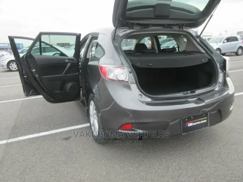 Mazda Axela 2012 Gray
