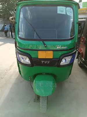 TVS Apache 160 4V 2021 Green