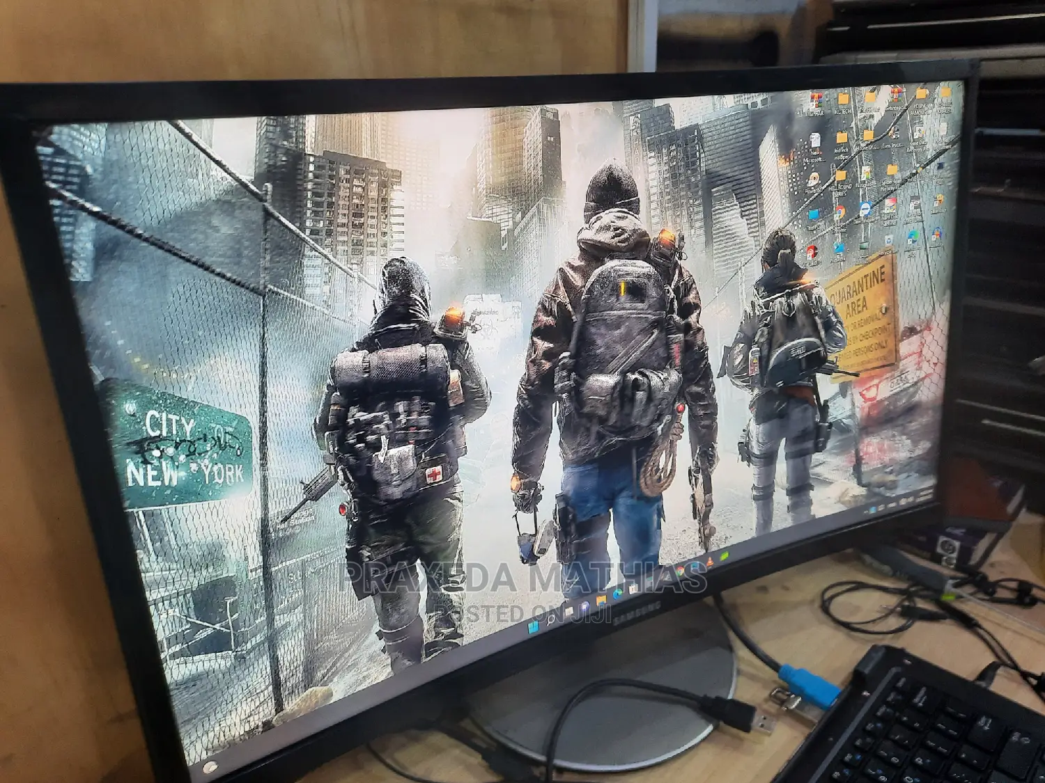 Samsung Curved Monitor 24 Inch