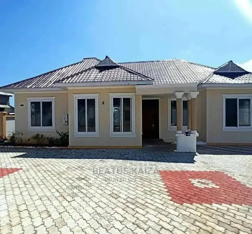 4bdrm Bungalow in Kigamboni Mjimwema for sale