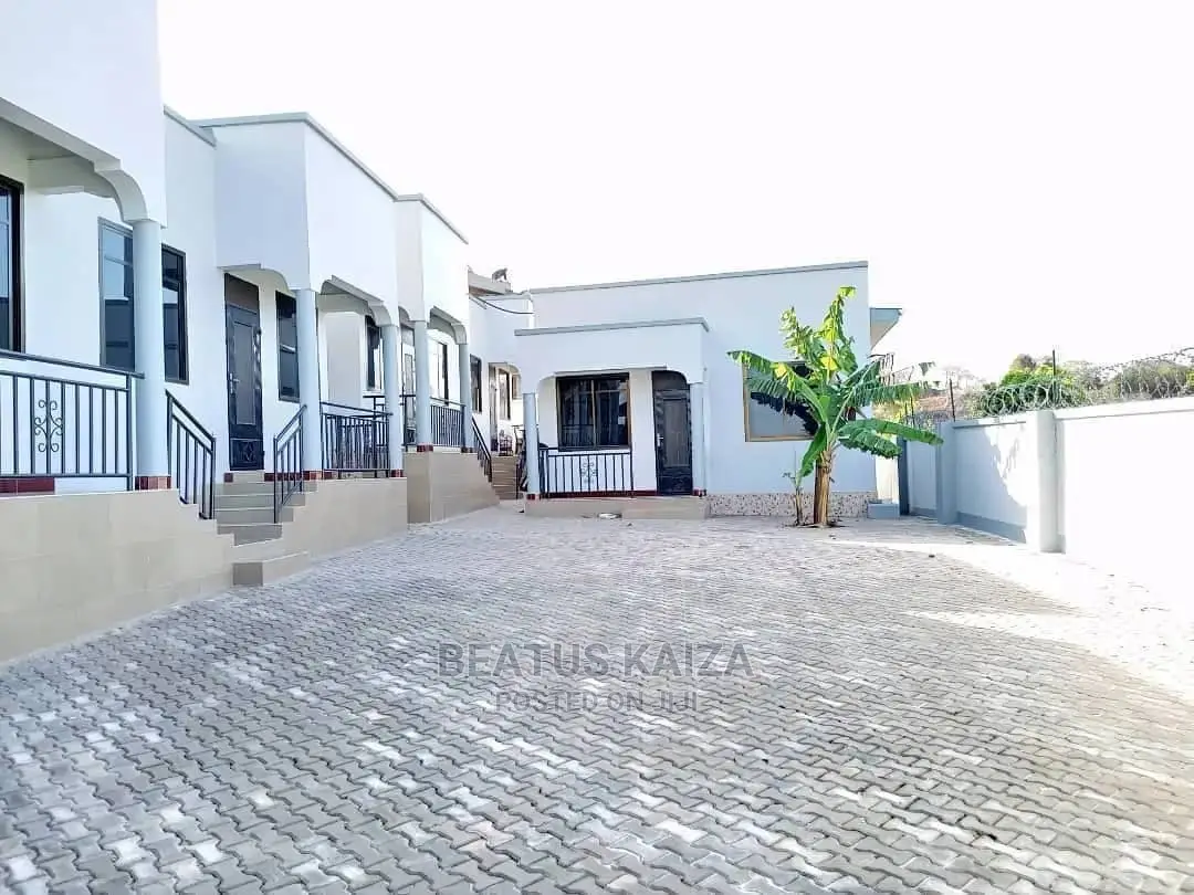 4bdrm Bungalow in Kigamboni Mjimwema for sale