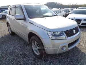 Suzuki Escudo 2005 Silver