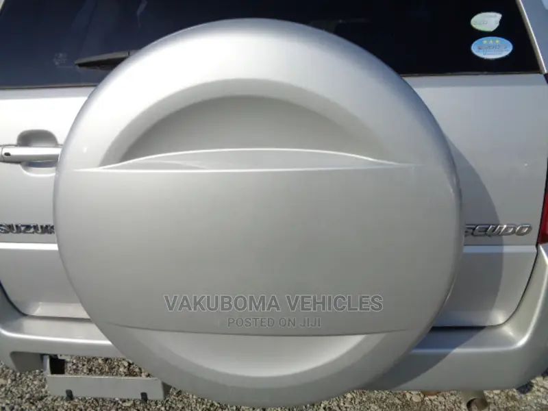 Suzuki Escudo 2005 Silver