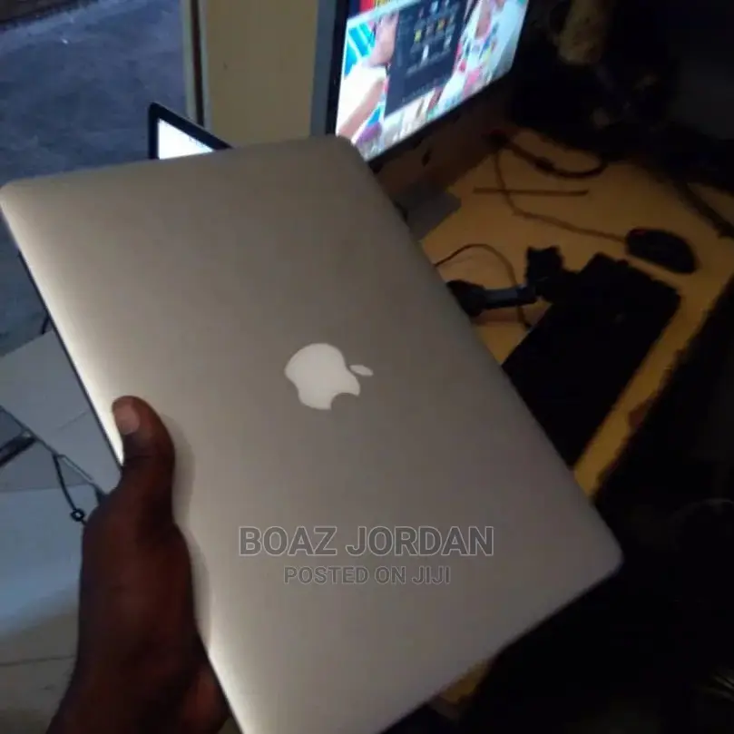 Laptop Apple MacBook 2015 8GB Intel Core I5 SSD 500GB