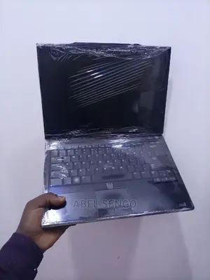 Laptop Dell Latitude E4300 4GB Intel Core 2 Duo HDD 250GB
