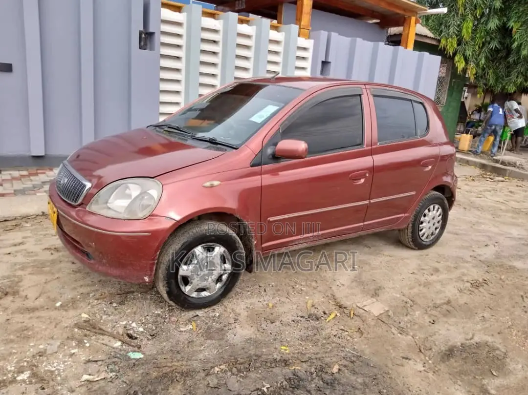 Toyota Vitz 2002 Brown