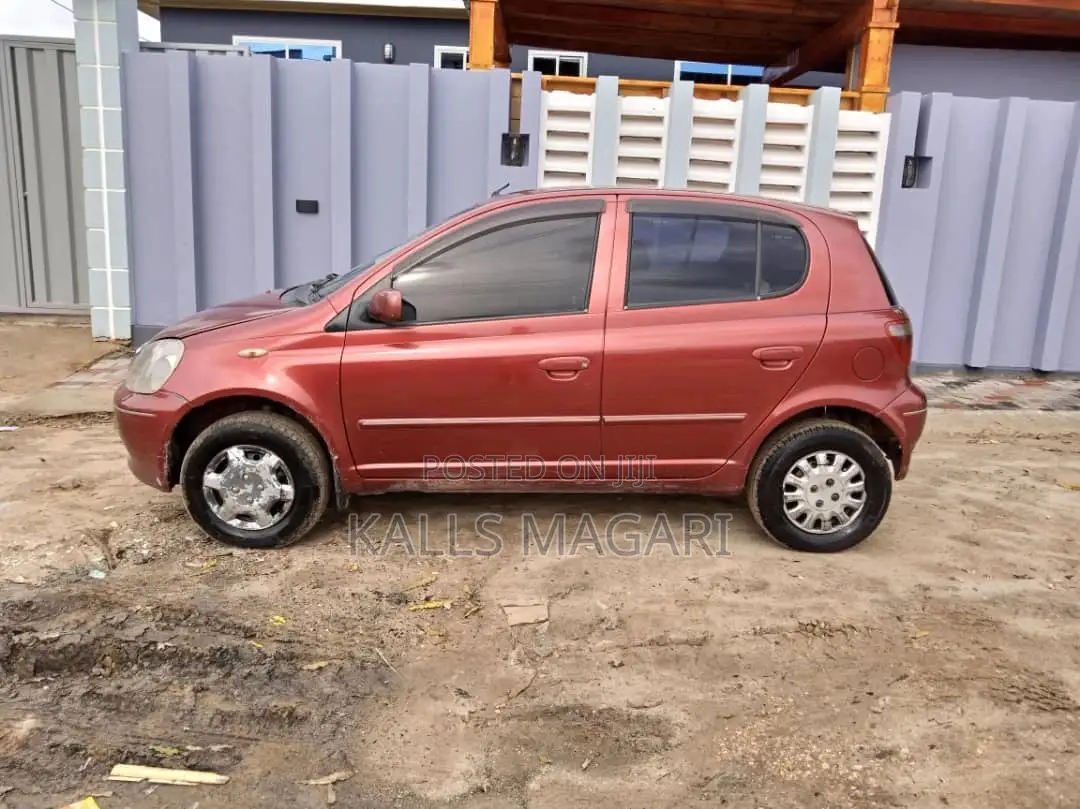 Toyota Vitz 2002 Brown