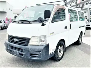Isuzu Como Van