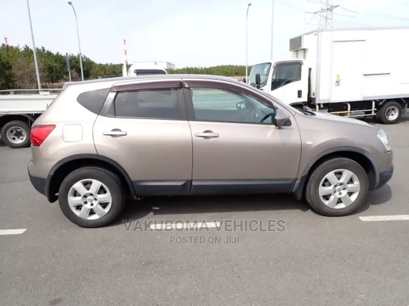 Nissan Dualis 2008 Gold
