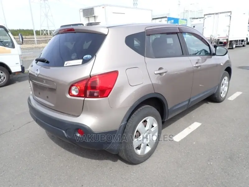 Nissan Dualis 2008 Gold