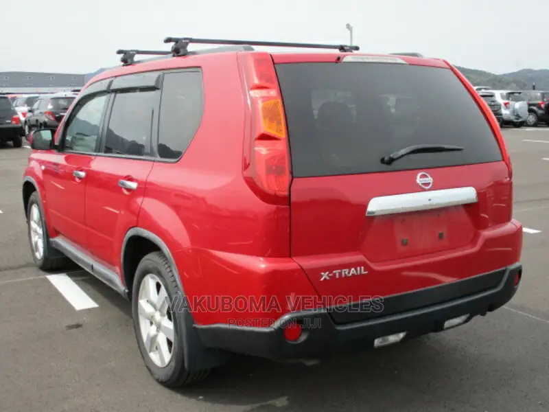 Nissan X-Trail 2008 Red