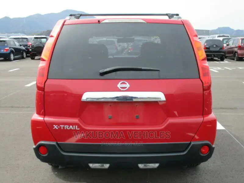 Nissan X-Trail 2008 Red