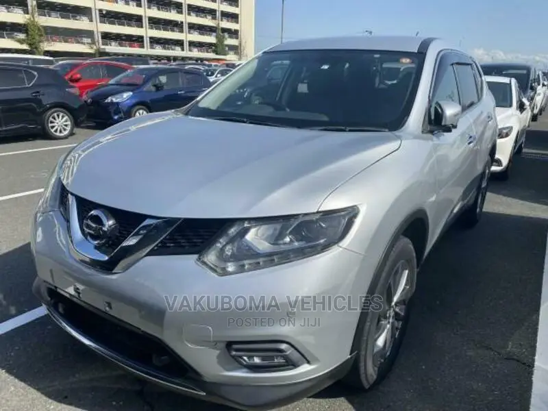 Nissan X-Trail 2017 Silver