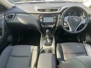 Nissan X-Trail 2017 Silver