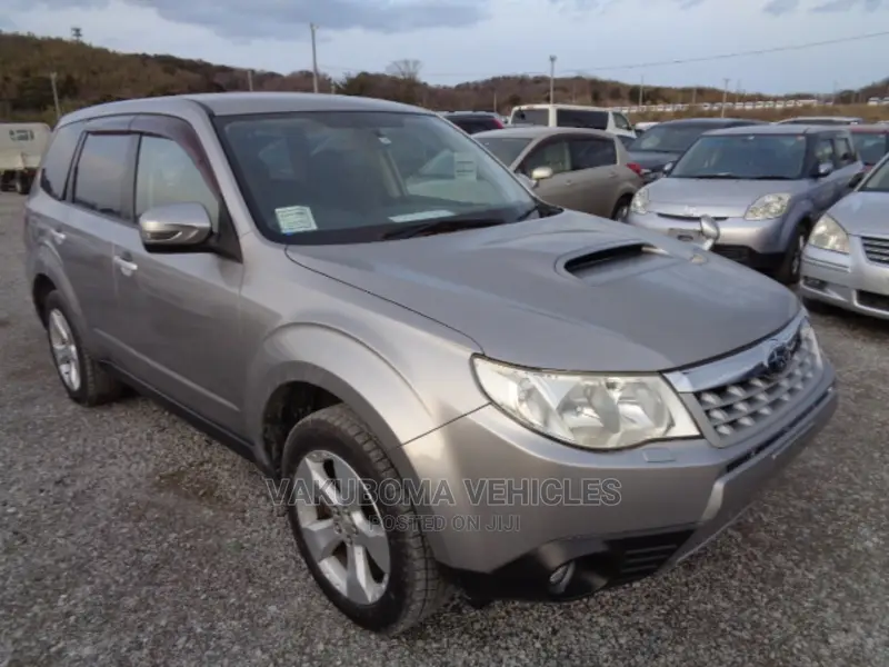 Subaru Forester 2011 Gray