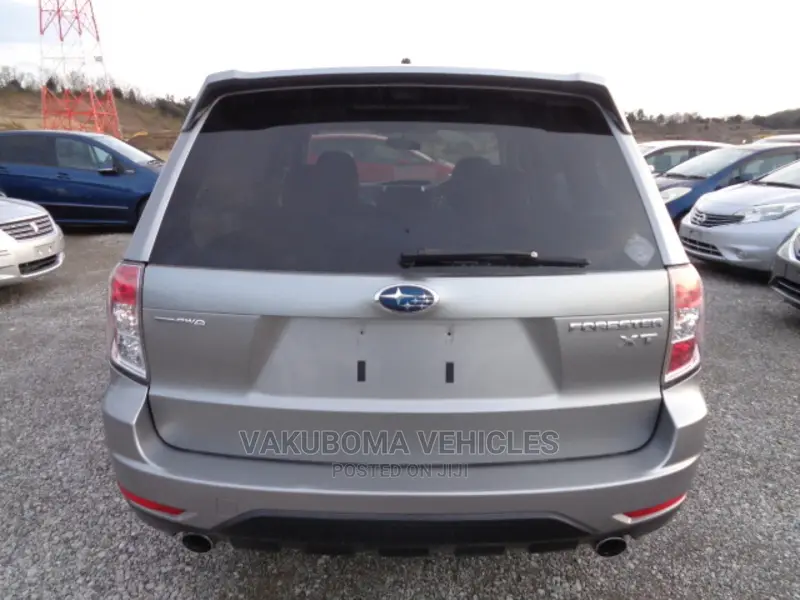 Subaru Forester 2011 Gray