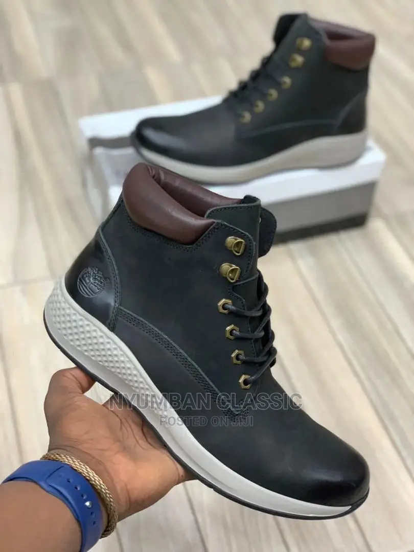 Boots Sheos Original