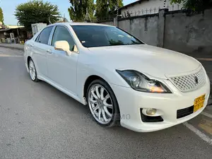Toyota Crown 2009 Pearl