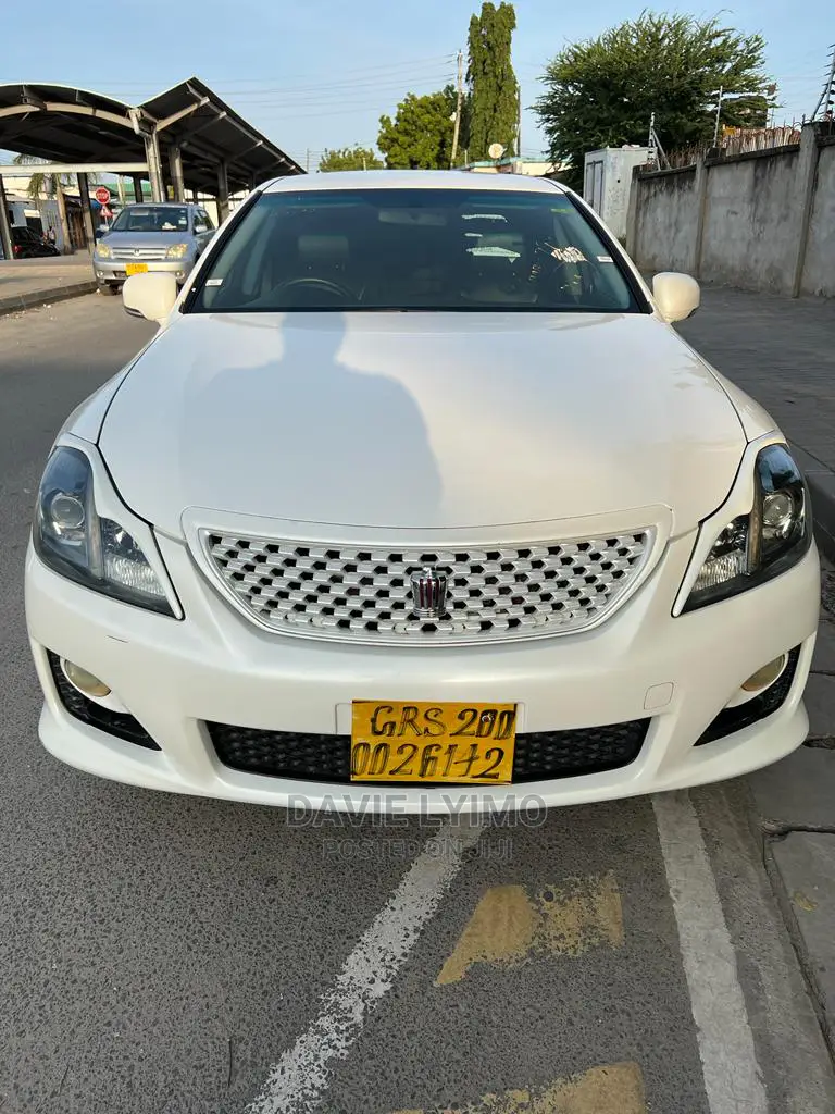 Toyota Crown 2009 Pearl