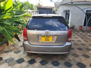 Toyota Wish 2005 Gray