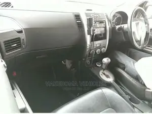 Nissan X-Trail 2010 Yellow